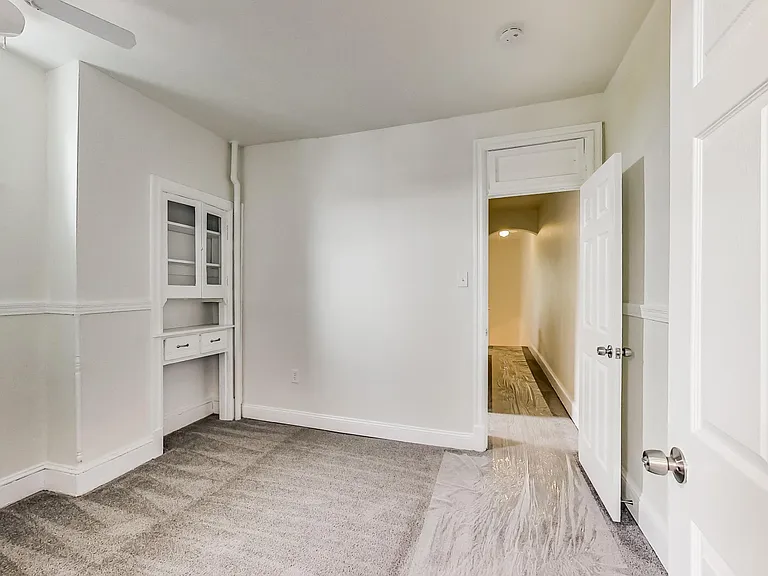 137 R St NE — Photo 24