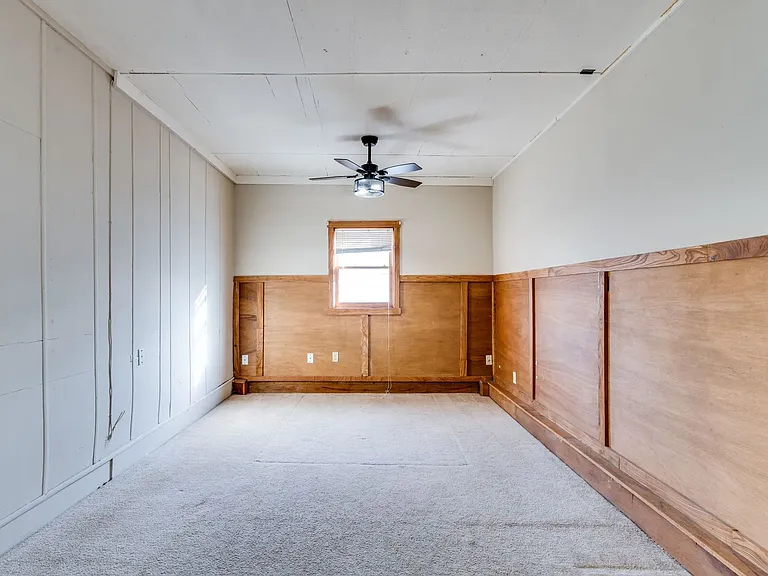 1616 E Funston St — Photo 18