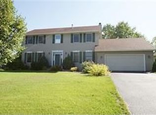 9026 Vickors Xing N, Brooklyn Park, MN 55443