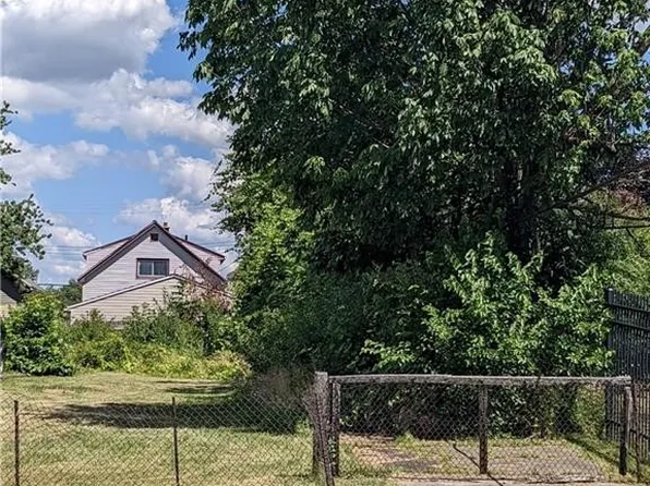 305 Northumberland Ave #35, Buffalo, NY 14215