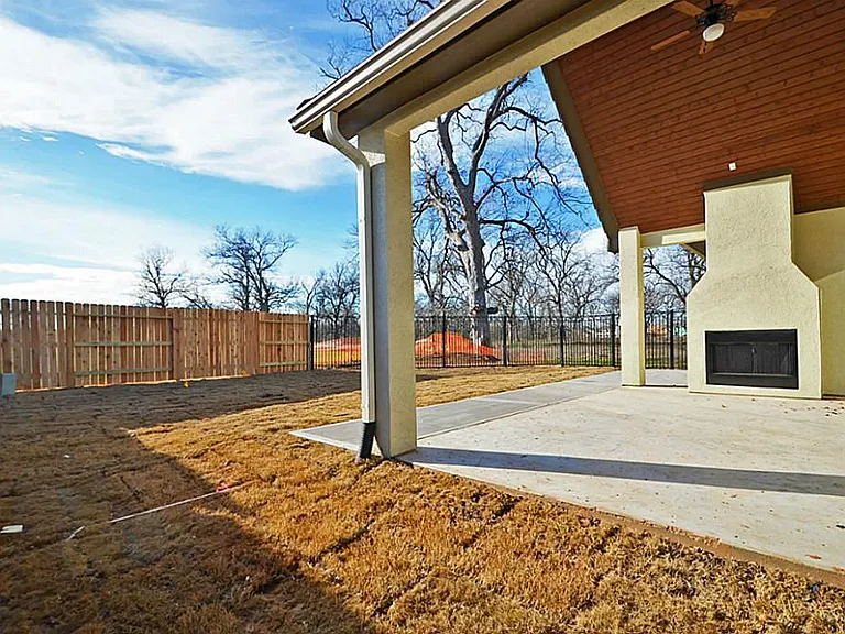 4802 Fairford — Photo 23