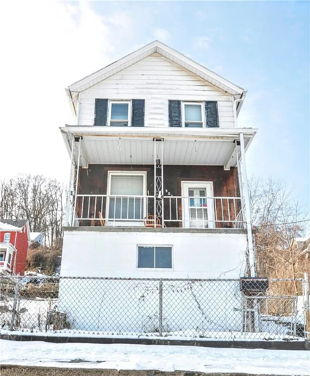 905 Lincoln Ave photo 1