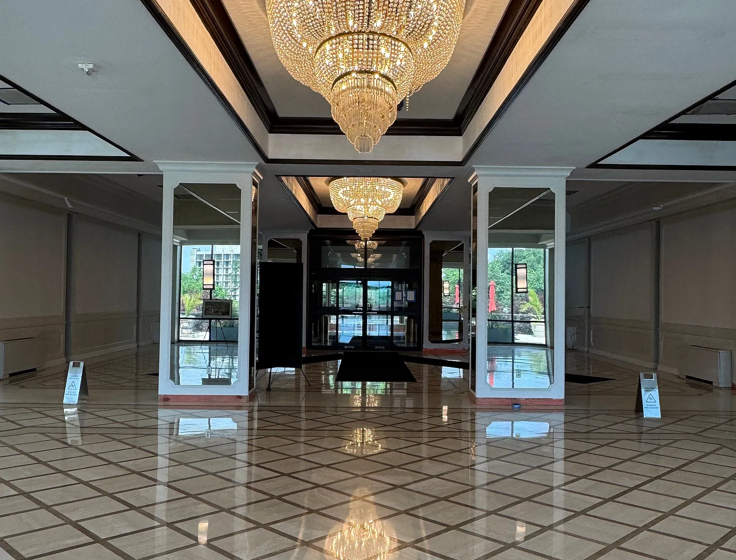 1 bed, 1250 sqft, $2,300 — Photo 2
