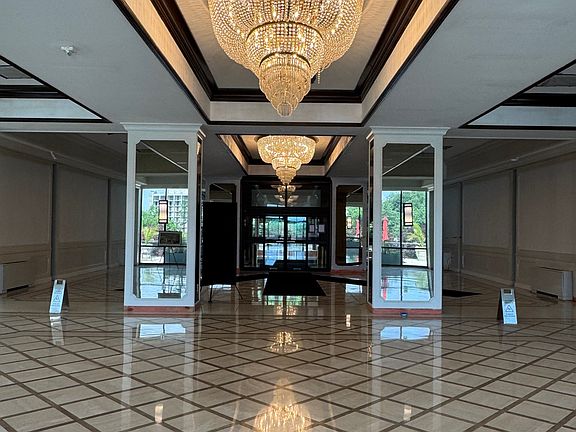2nd image of 5225 Pooks Hill Rd APT 612N