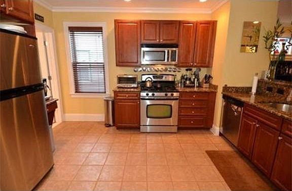1st image of 17 Pond St #3