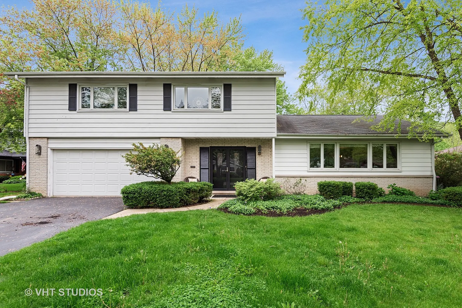 1616 Birch Rd photo 1