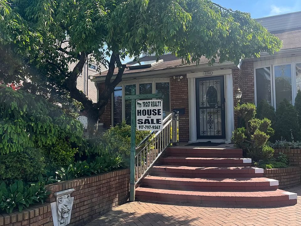 1st image of 2266 E 66th St