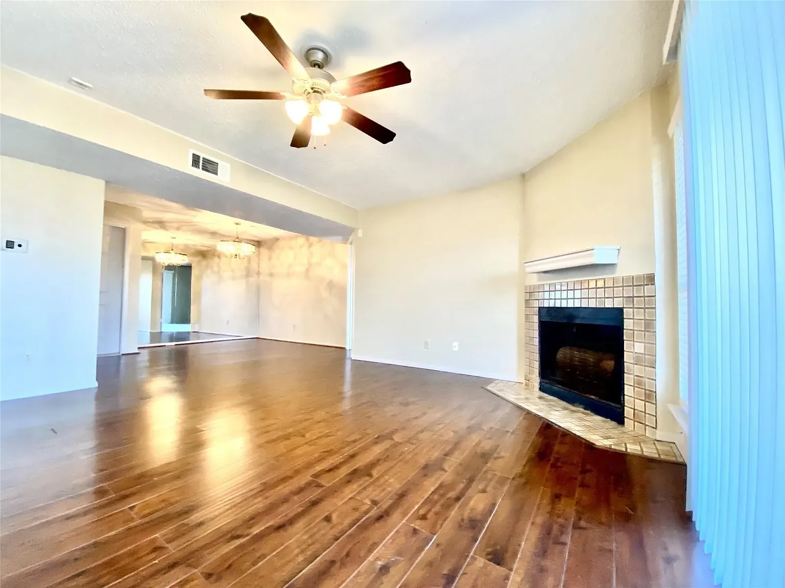 3 bed, 1237 sqft, $1,250 — Photo 4
