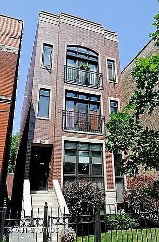 1st image of 1626 N Oakley Ave #1