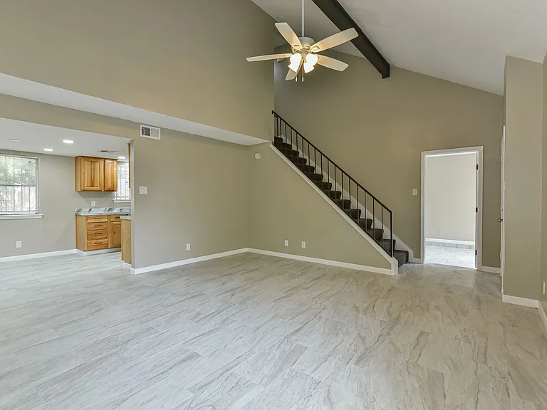 1141 Royal Crest Dr — Photo 12