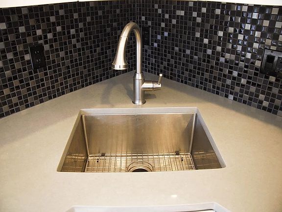 5th image of 157 Salisbury Rd #2