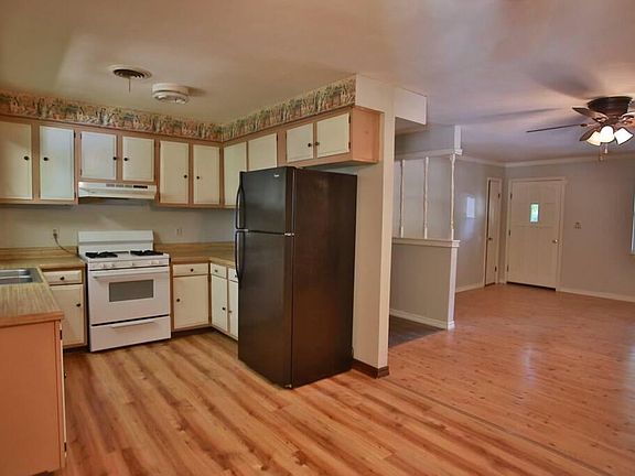 5th image of 1103 N 8th St