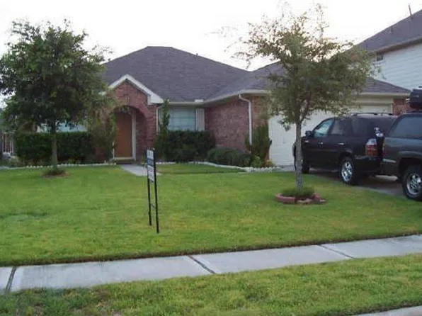 15610 Copano Bay Dr, Sugar Land, TX 77498