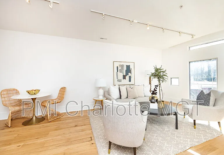 1600 Fulton Ave #204 — Photo 20