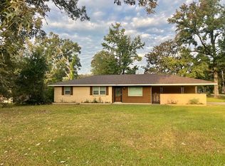 9965 Meadowdale Dr, Baton Rouge, LA 70811