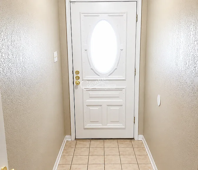 801 Doubles Ct — Photo 2