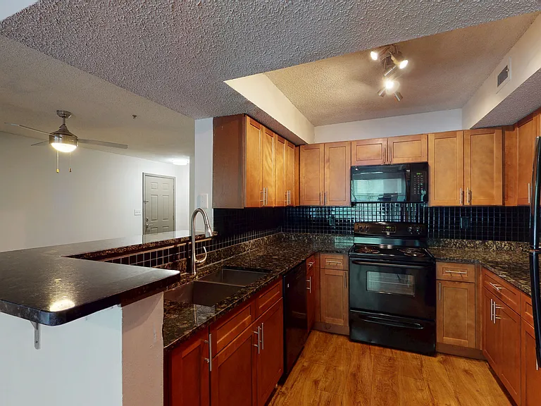 Open concept kitchen - Classic Floorplan