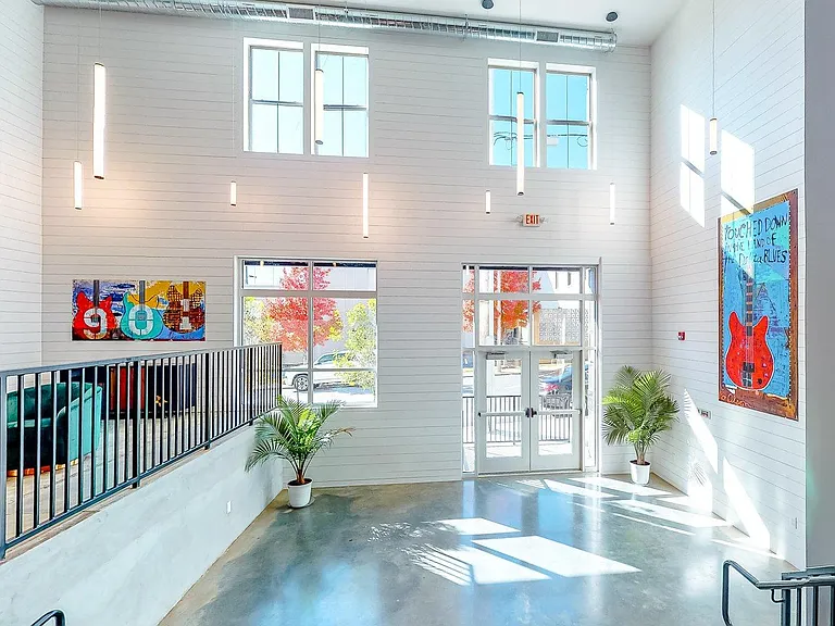Museum Lofts — Photo 13