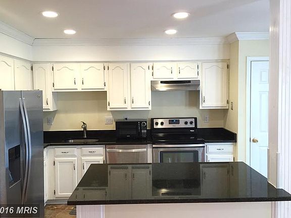 5th image of 9394 Tucker Woods Ct