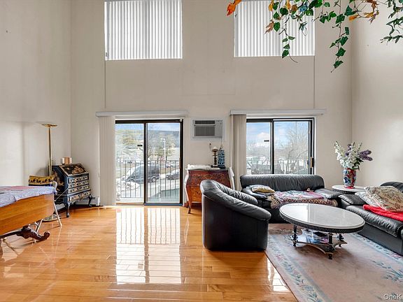 2nd image of 3-14 Julius Road #20D