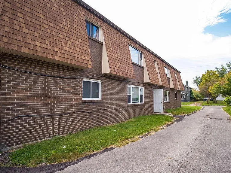 1900 Agler Rd #C — Photo 6