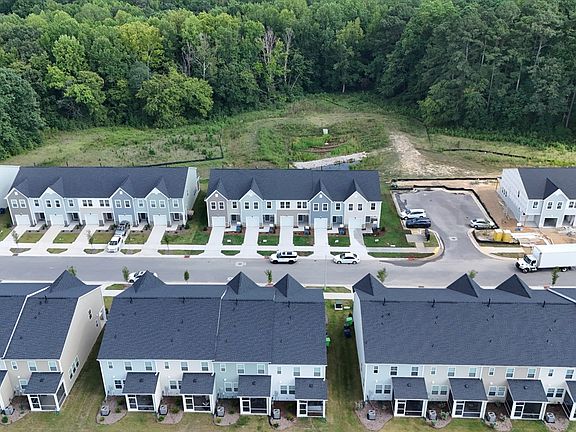 2nd image of 2924 Hickory Field Dr