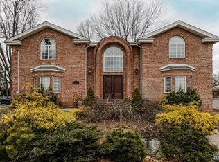 28 Madison Ave, Demarest, NJ 07627