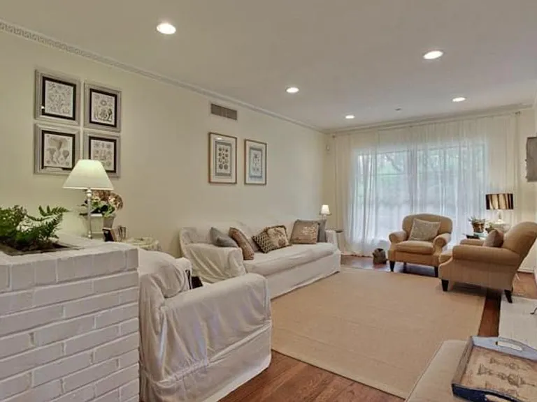1035 Tranquilla Dr — Photo 3