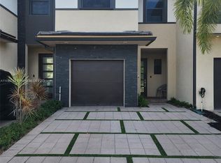 15845 NW 91st Ct, Miami Lakes, FL 33018