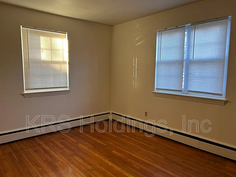 383 Monticello Ave — Photo 4