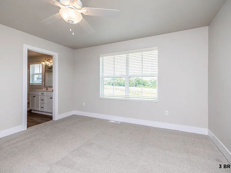 Grand Valley Townhomes — Photo 27