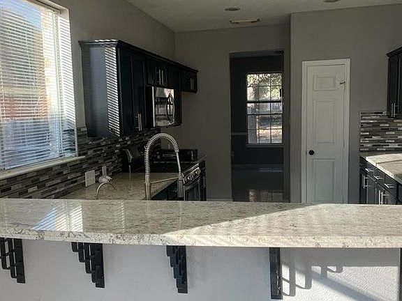 3rd image of 1231 Windover Ct