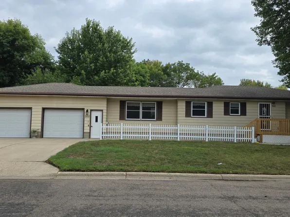 500 N Minnesota St, Marshall, MN 56258