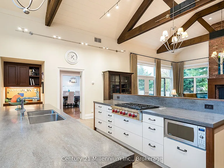 160 Grand Cypress Ln — Photo 13