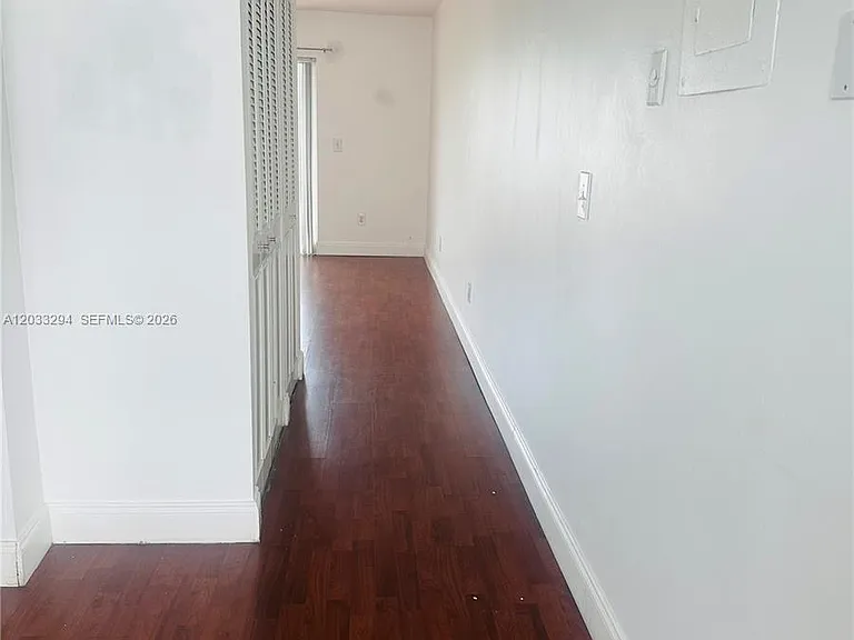 1610 Lenox Ave #412 — Photo 11