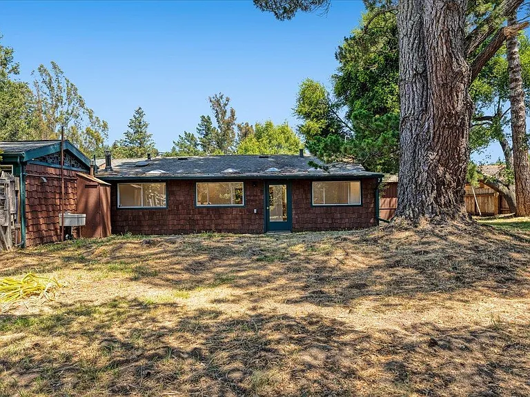 1221 Old San Jose Rd #B — Photo 22