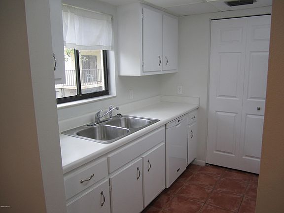 3rd image of 200 International Dr APT 407