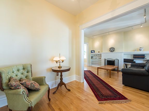 5th image of 422 N L St