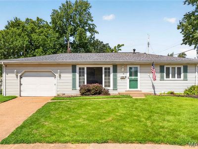 6705 Vineland Dr, Hazelwood, MO, 63042