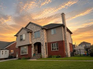 22434 Lange St, Saint Clair Shores, MI 48080