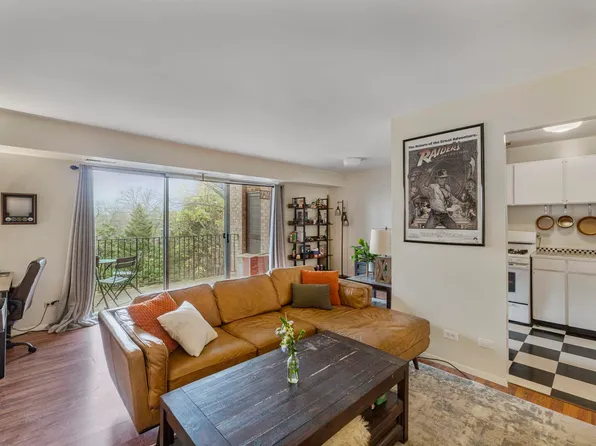 511 1st St N APT 611, Charlottesville, VA 22902