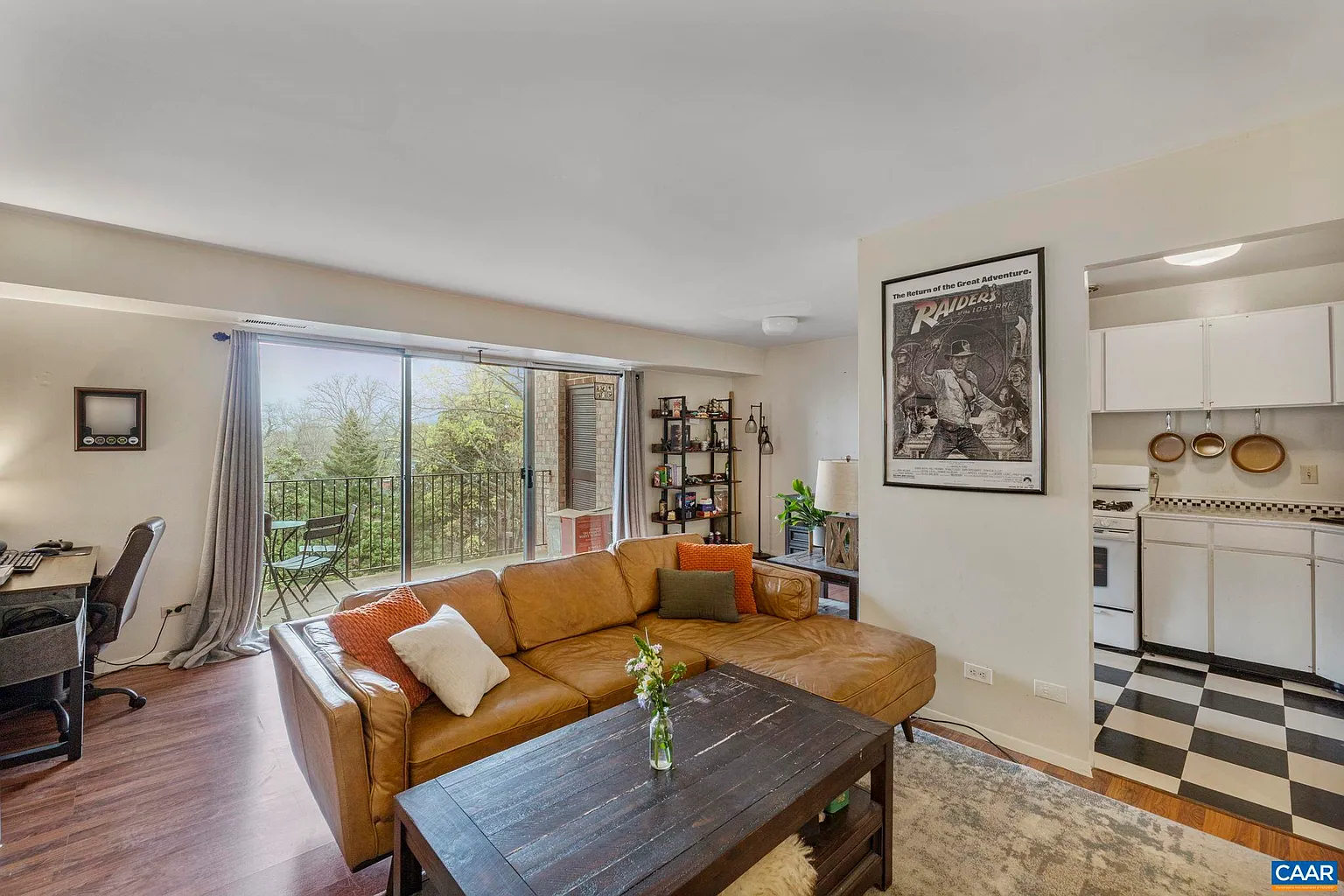 511 1st St N APT 611 photo 1