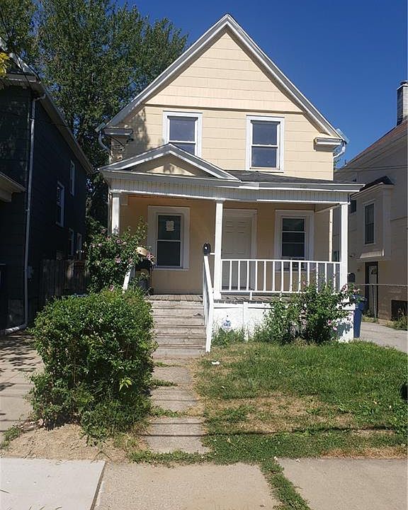 1st image of 60 Mayer Ave
