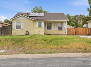 2516 Lomita Verde Dr, Bakersfield, CA 93305