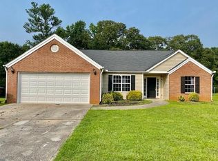 1216 Mystic Dr, Loganville, GA 30052
