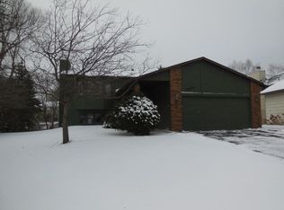 17613 S Shore Ln W, Eden Prairie, MN 55346