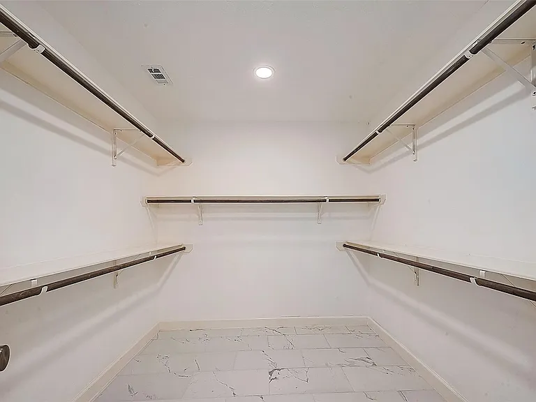 1623 Cherry Ridge Dr — Photo 32