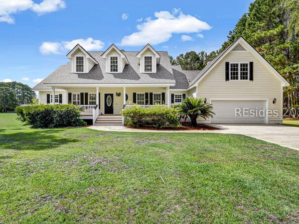 30 Grande Oaks Way, Beaufort, SC 29907