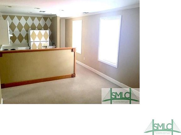 4th image of 213 E Gaston Ln