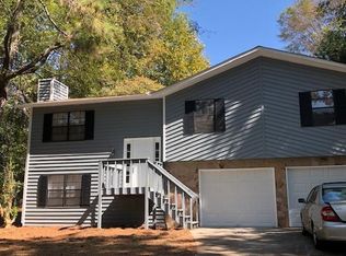 1316 Sandpiper Ln, Lilburn, GA 30047